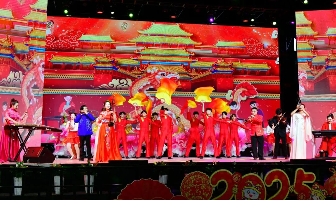 2025年承德市冬季旅游宣传推介暨非遗迎新春系列活动举行