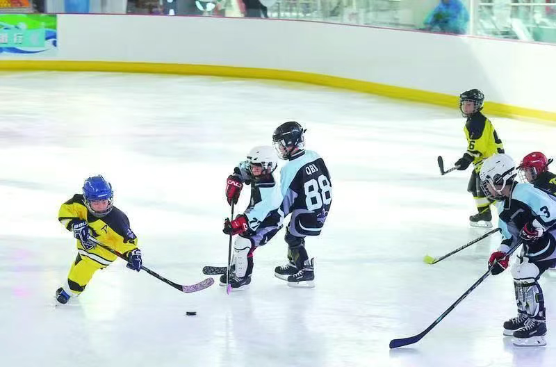 唐山，冰雪经济“燃”起来