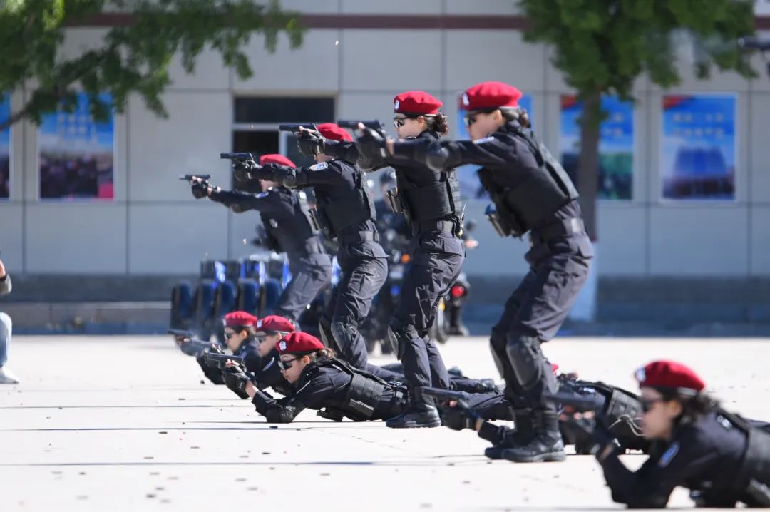 获评“全国巾帼文明岗”的背后，了不起的“警营木兰”正乘风破浪！