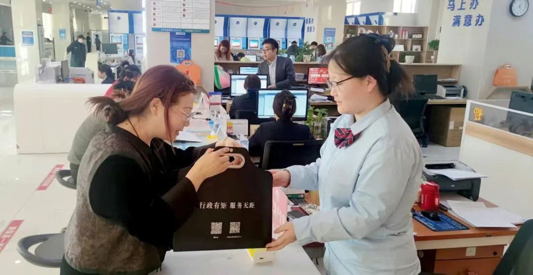 宣化区企业迁移登记“一件事” 助力企业“高效换乘”