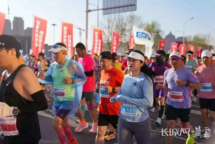 刚刚，全城沸腾！