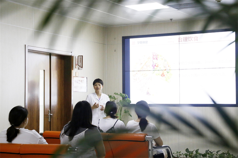 河北：关注孕育知识 迎接世界人口日