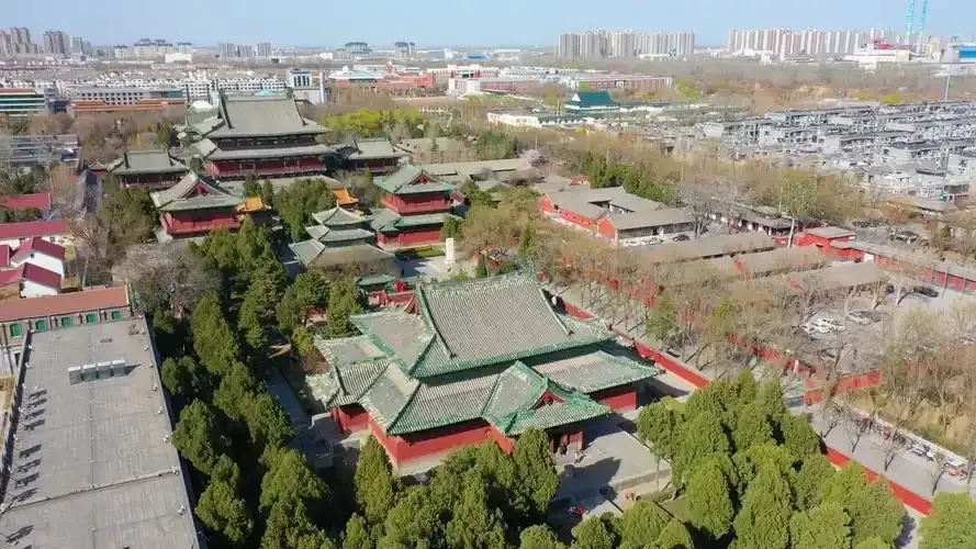 今年1至7月份正定旅游流量突破5000万人次