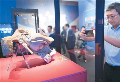 唤醒沉睡的千年古城