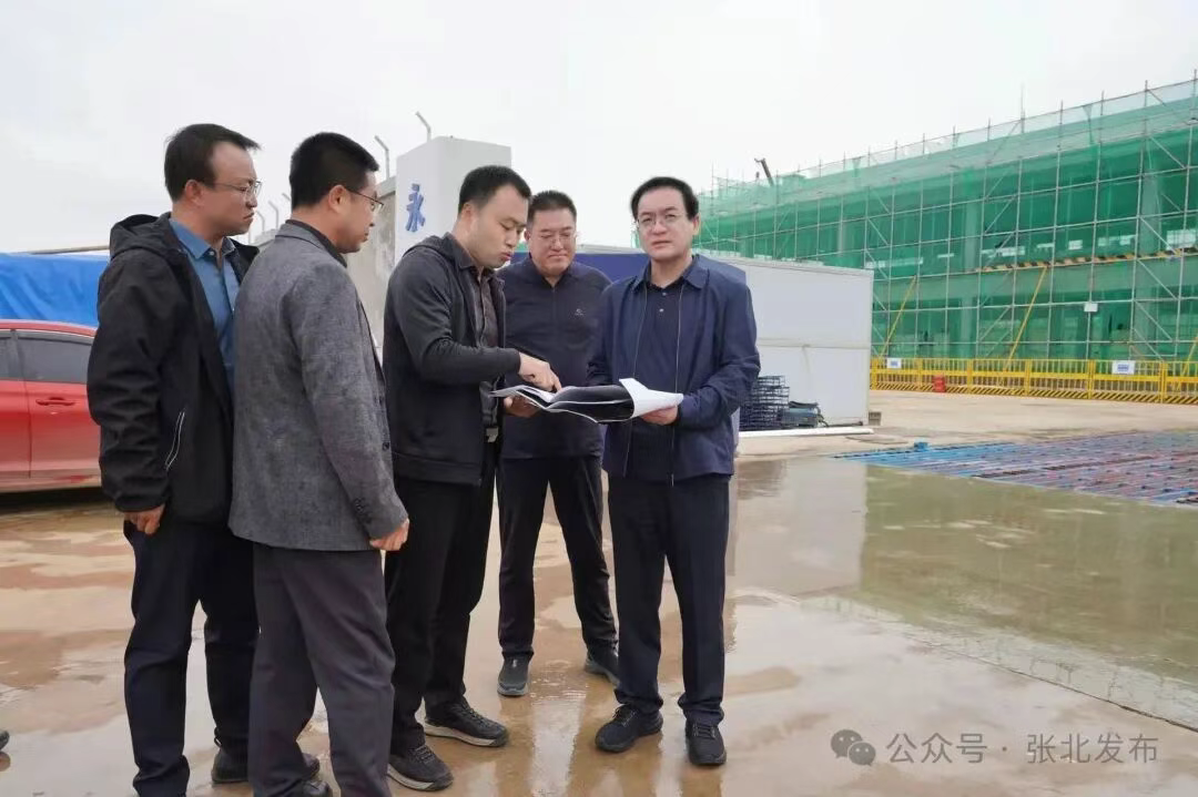 张北：县委书记李鹏举调研高铁站建设项目