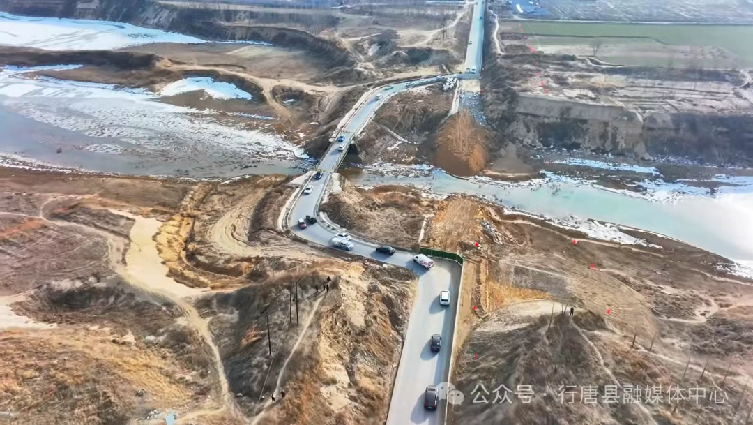 修桥啦！走中华大街北延去石家庄的朋友请注意绕行！